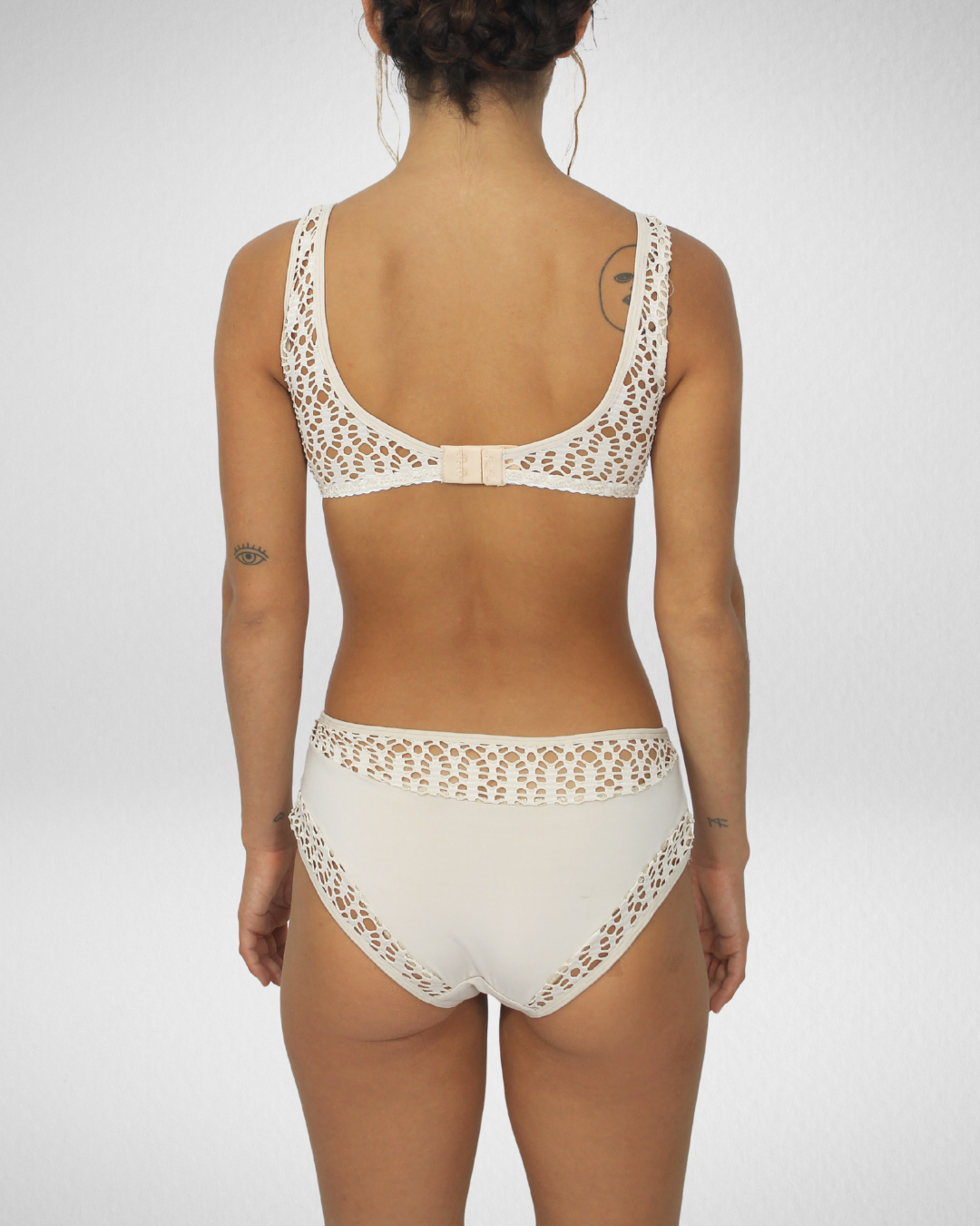 Breakfast In Bed - Top Beige